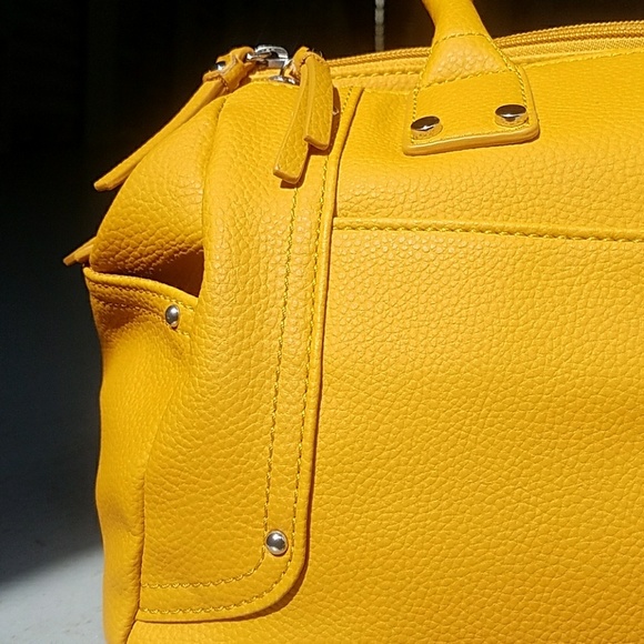 Handbag - Picture 3 of 3